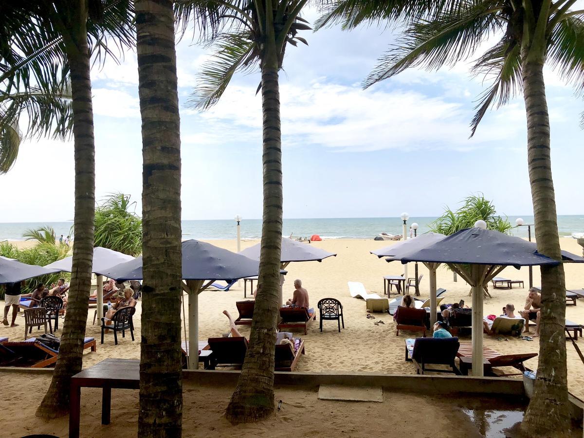 Lanka Beach Hotel Ettukala Exterior foto